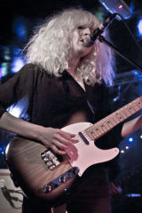 Shinepoisonivy review in Alternation magazine